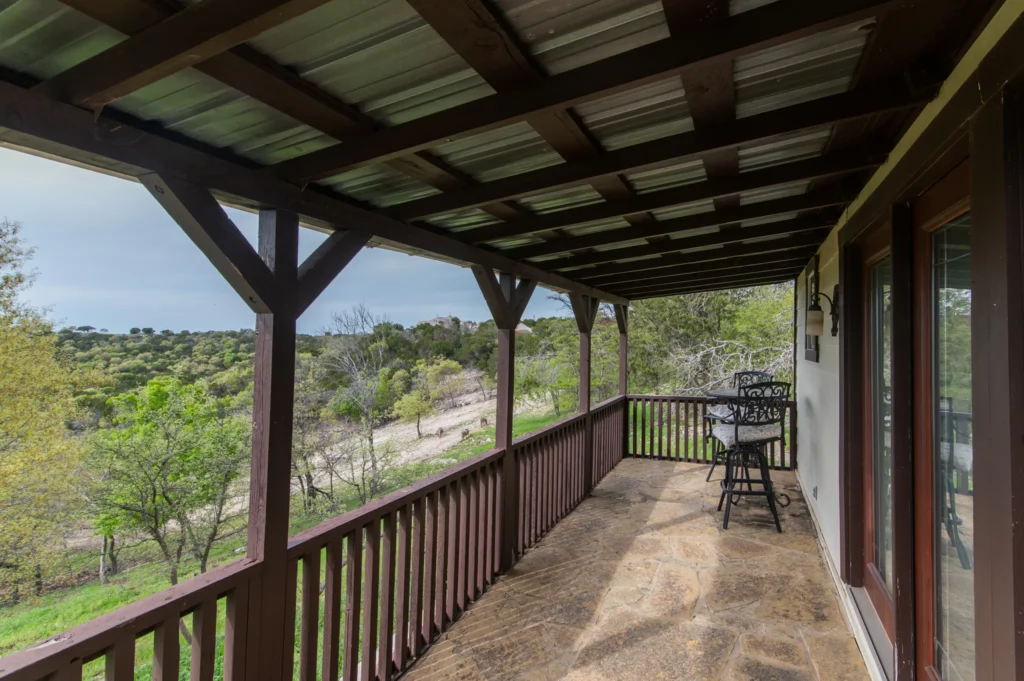 A quiet retreat environment designed for restoration rather than overnight lodging